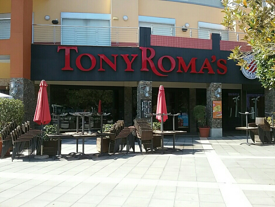 TONY ROMA'S