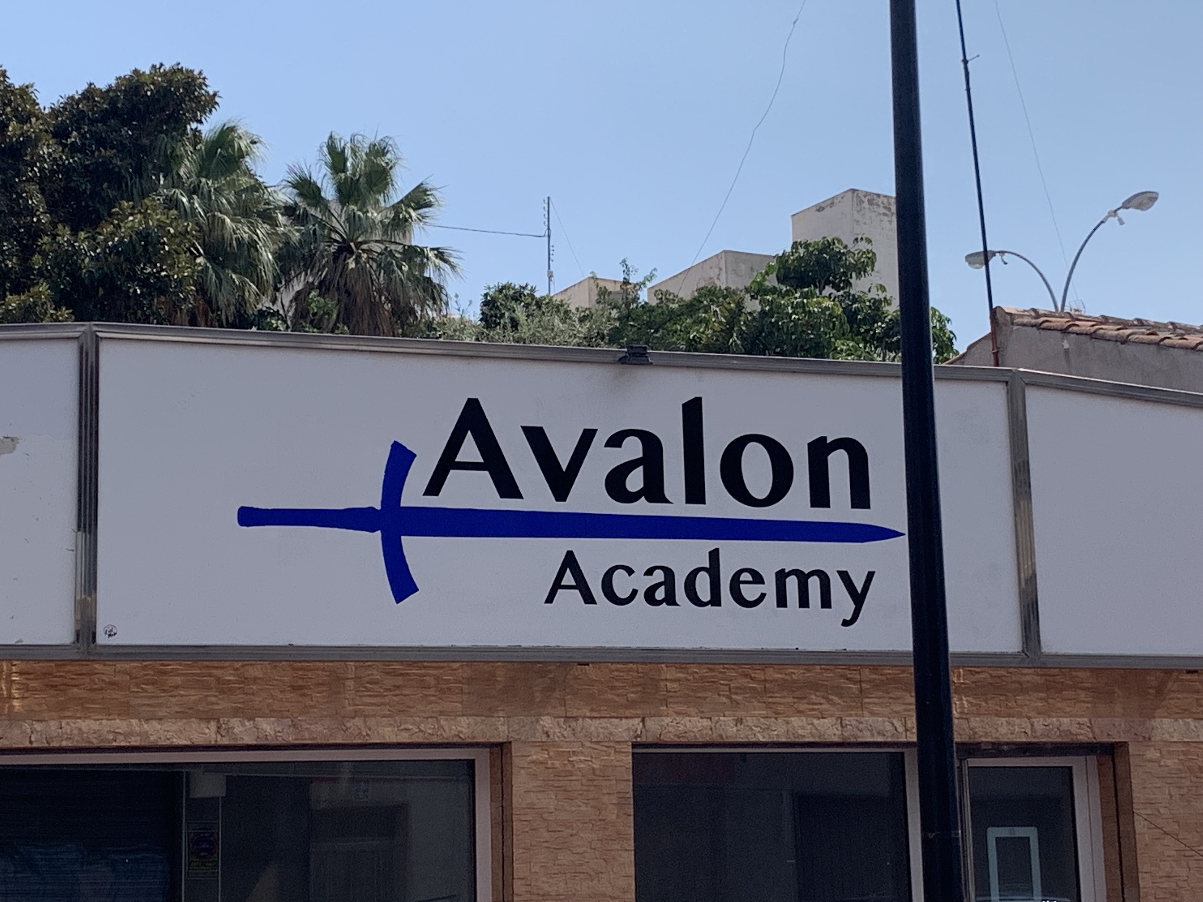 Avalon Academy. Clases de Inglés y Mecanografía