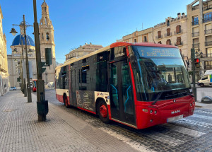 L'Ajuntament d'Alcoi s'adhereix a les ajudes per a la reducció del preu del transport urbà