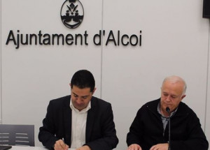 L'Ajuntament d'Alcoi i l'Associació de Sant Jordi demanaran la declaració de la Festa de Moros i Cristians com a BIC