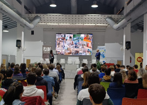 La Jornada Erasmus+ reuneix 150 joves en l'espai Àgora d'Alcoi
