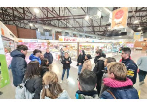 El Ayuntamiento de Elda y el CIPFP Valle de Elda firmarán un acuerdo para que el alumnado de la rama de Alimentación haga prácticas en los puestos de los Mercados Municipales de la ciudad